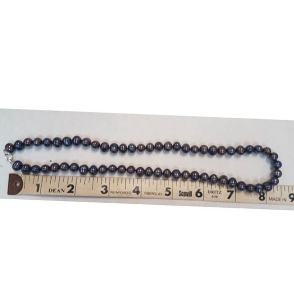 Peacock Pearl Necklace With Sterling Silver Clasp - Picture 12 of 13